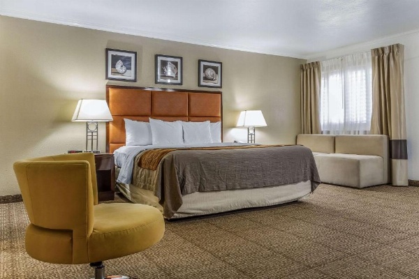 Comfort Inn Santa Cruz image 30